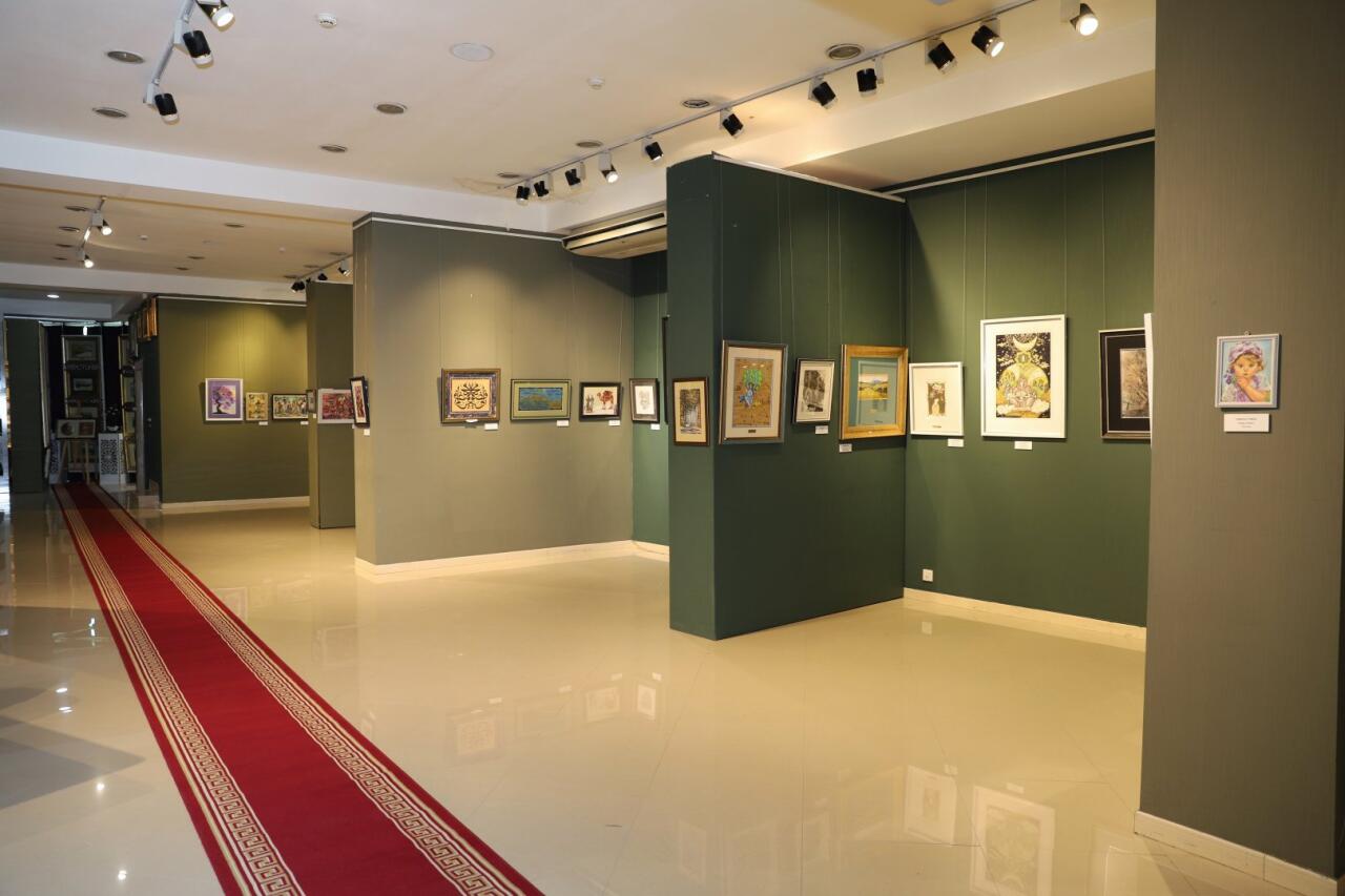 Бумага как Вселенная - в Хатаинском центре представлен креатив без границ