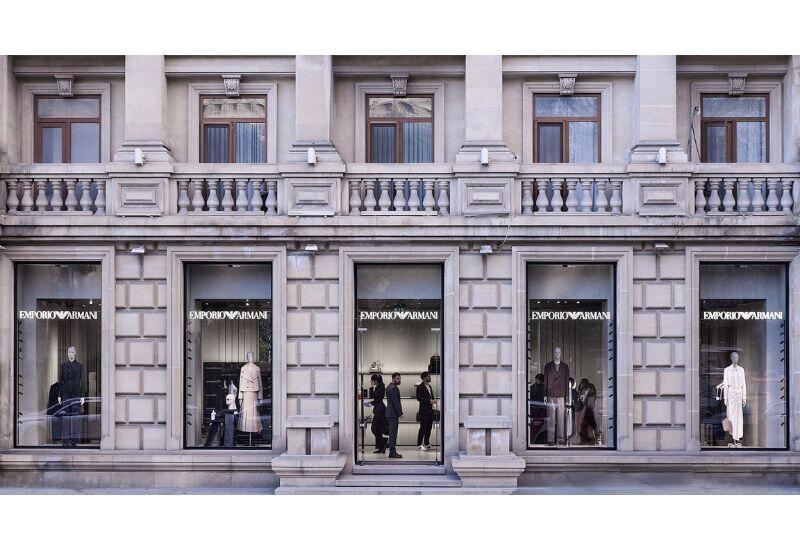Emporio Armani Bakıda yenilənmiş mağazasını və yaz-yay 2026 kolleksiyasını təqdim etdi