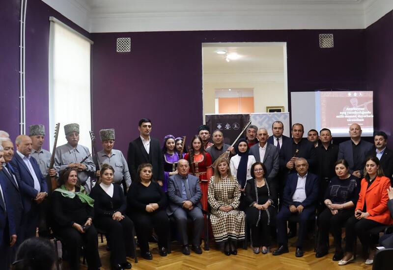 Воплощение национальных и духовных ценностей в творчестве азербайджанских ашугов