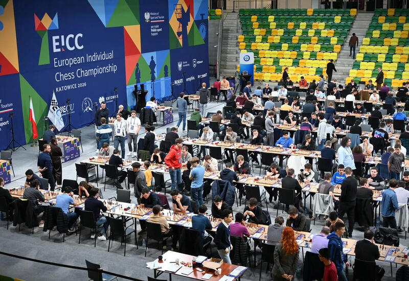 Азербайджанский шахматист стал лидером чемпионата Европы