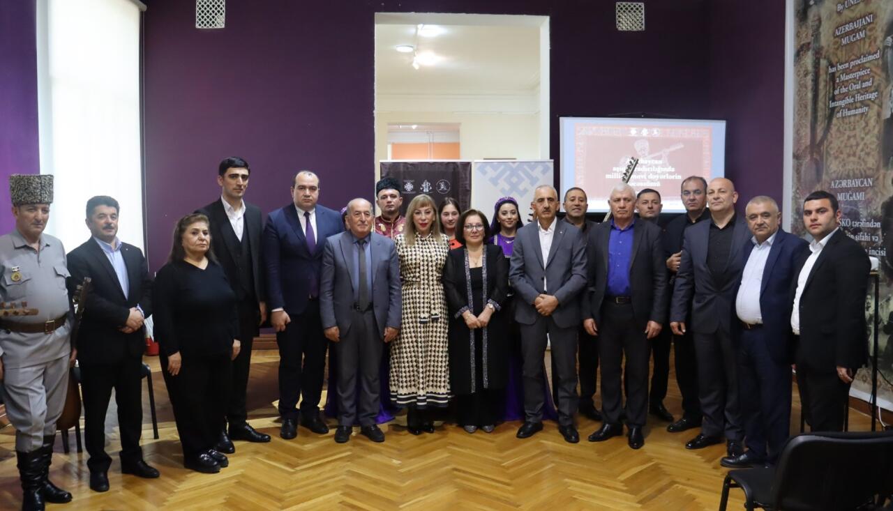 Воплощение национальных и духовных ценностей в творчестве азербайджанских ашугов