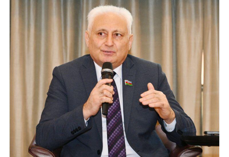 Хикмет Баба оглу награжден орденом "Шохрат"