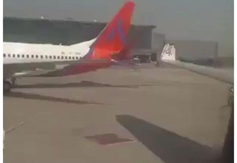 Два самолета столкнулись в аэропорту Нью-Дели