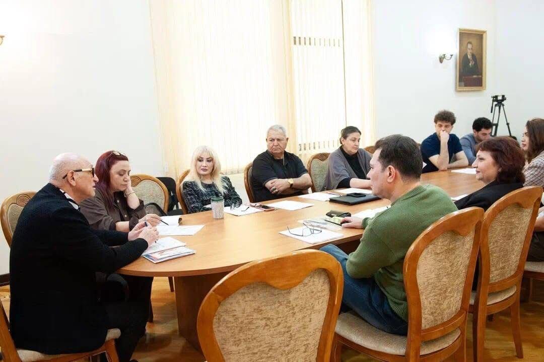 Покинутая женщина в Баку - психологическая история о любви, разочаровании и одиночестве