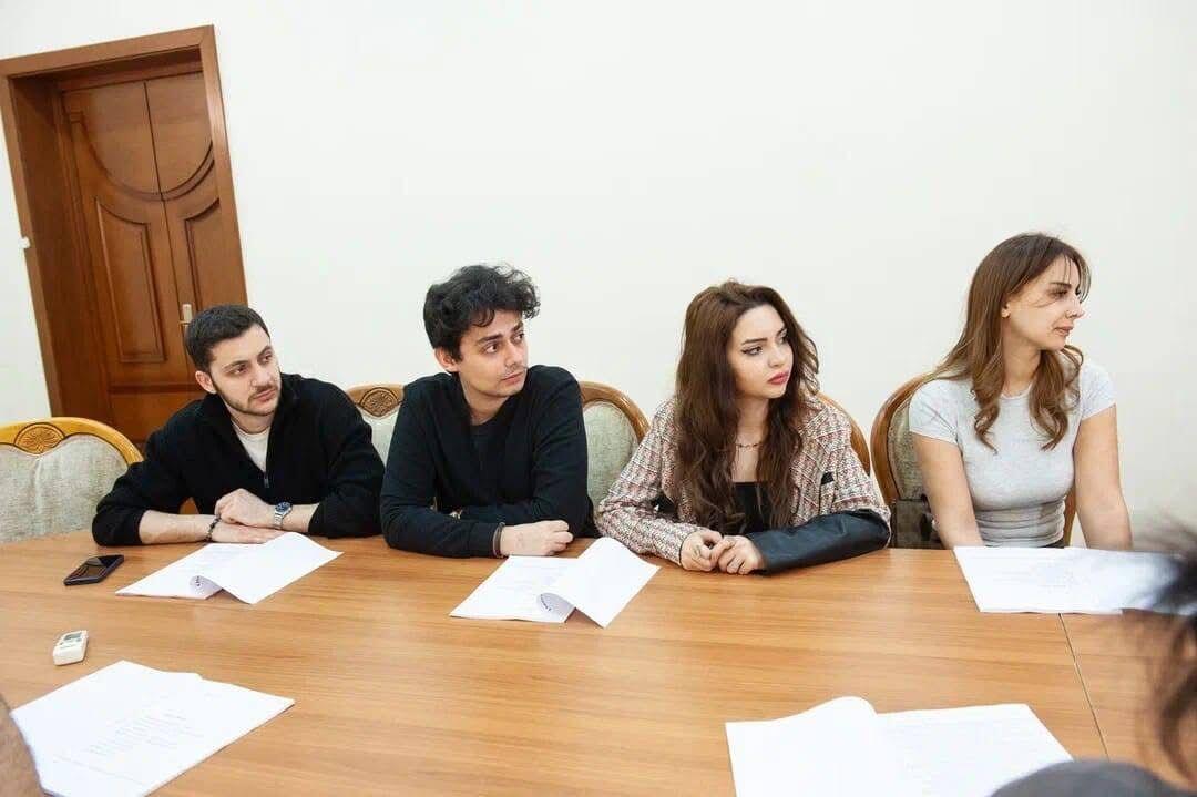 Покинутая женщина в Баку - психологическая история о любви, разочаровании и одиночестве