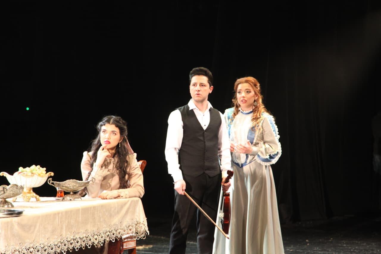 Гаджи Зейналабдин Тагиев - духовное возвращение на место созданного им театра. Блестящая премьера спектакля "Меценат"