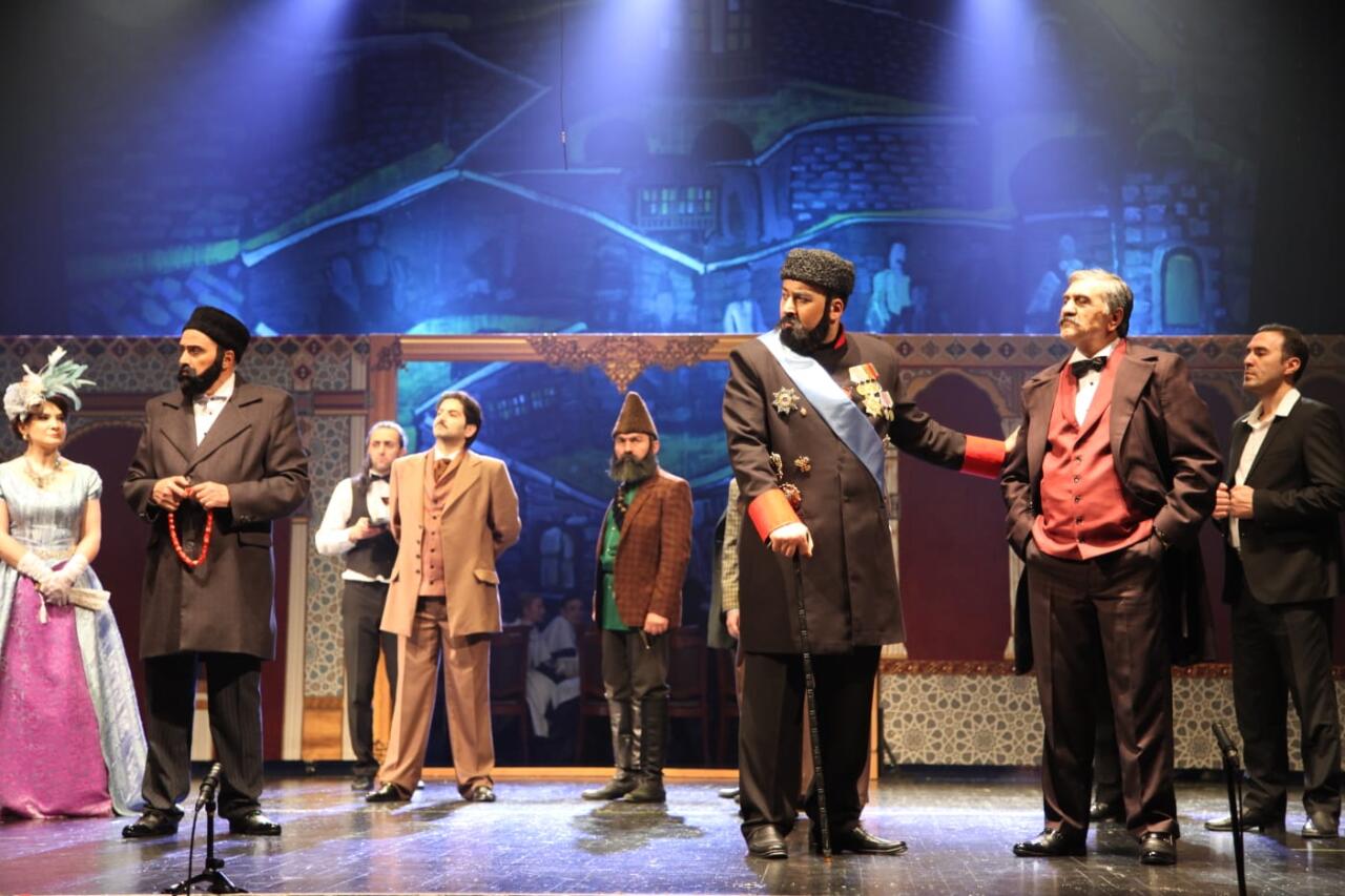 Гаджи Зейналабдин Тагиев - духовное возвращение на место созданного им театра. Блестящая премьера спектакля "Меценат"