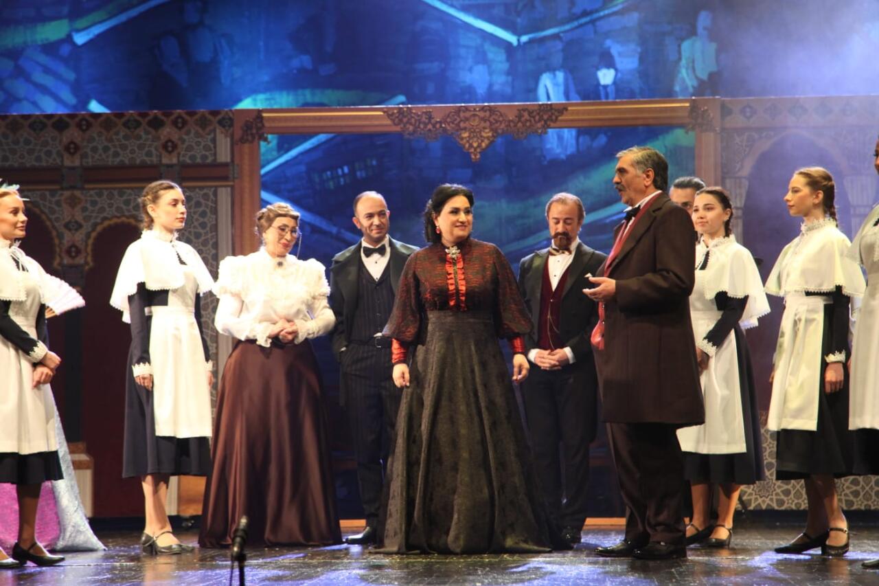 Гаджи Зейналабдин Тагиев - духовное возвращение на место созданного им театра. Блестящая премьера спектакля "Меценат"