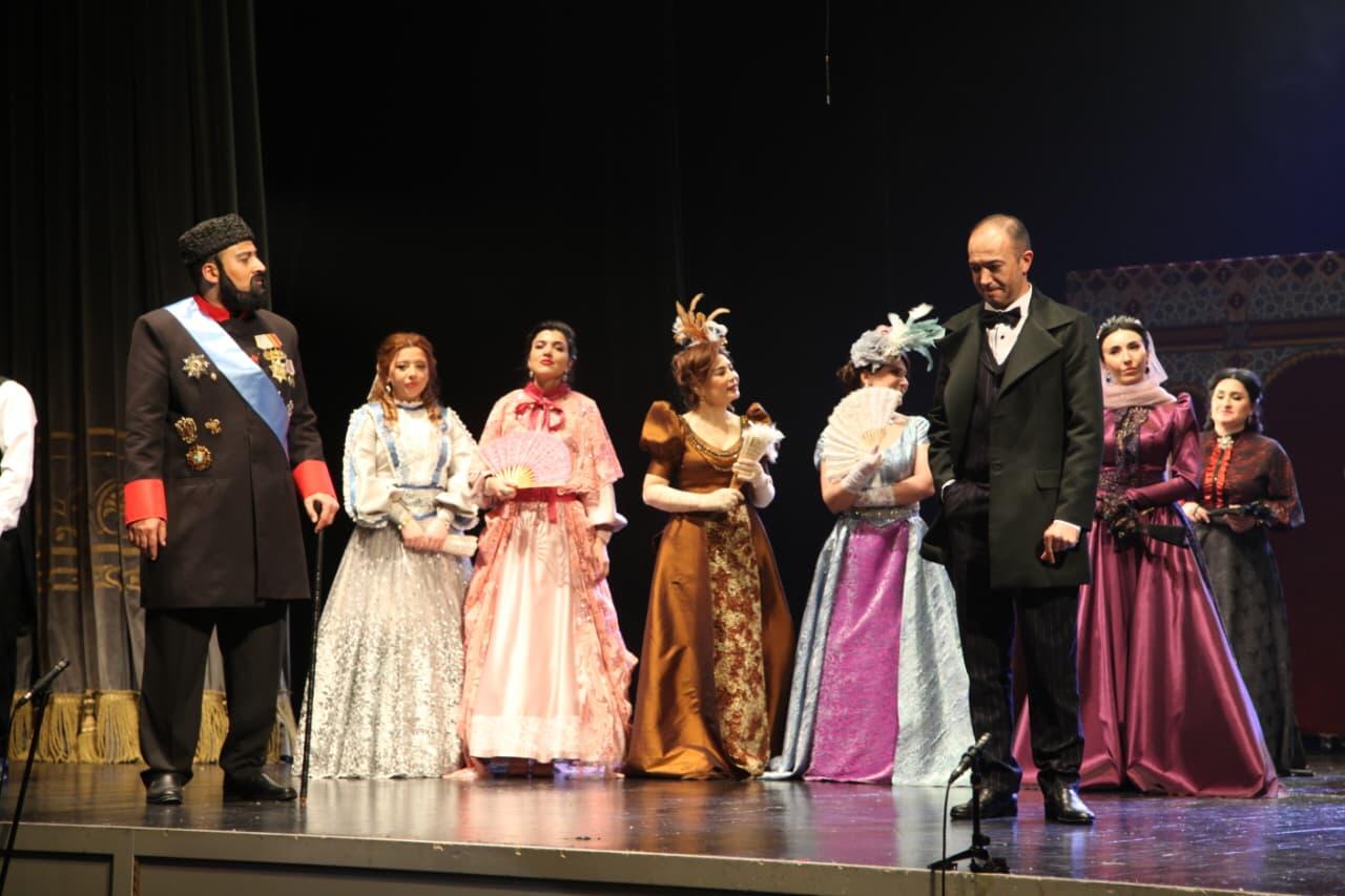 Гаджи Зейналабдин Тагиев - духовное возвращение на место созданного им театра. Блестящая премьера спектакля "Меценат"