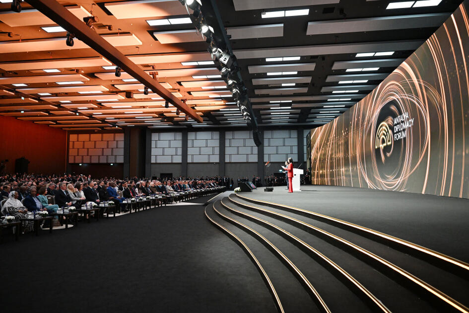 Prezident İlham Əliyev və Birinci xanım Mehriban Əliyeva 5-ci Antalya Diplomatiya Forumunun açılış mərasimində iştirak ediblər