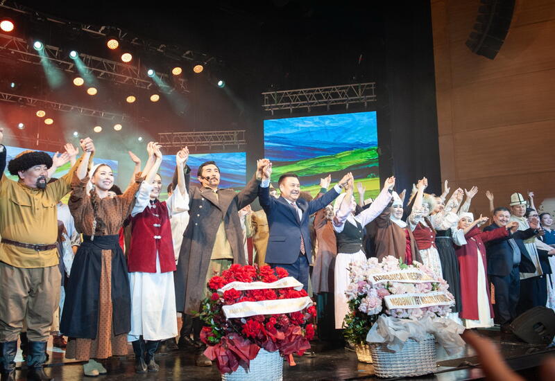 Из Кыргызстана в Азербайджан с любовью: Душевная история Данияра и Джамили встречена овациями