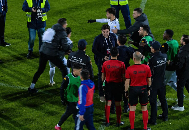 Матч "Зиря" - "Нефтчи" завершился скандалом: вмешалась полиция