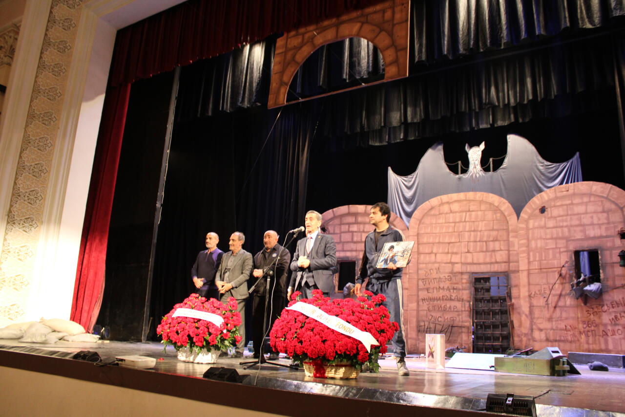 Natiq Qasımova həsr olunan “Ölməz” tamaşası Heydər Əliyev Fondunun dəstəyi ilə Mingəçevirdə təqdim edilib