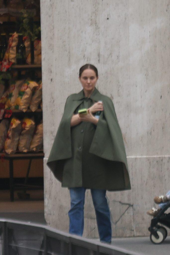 Натали Портман объявила о третьей беременности