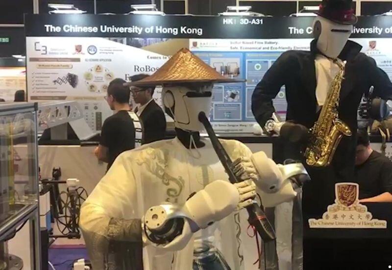 В Гонконге показали более 100 роботов на выставке