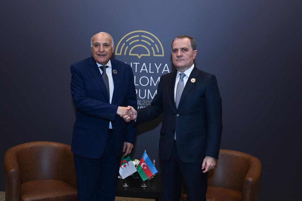 Азербайджан и Алжир обсудили вопросы взаимной поддержки в рамках международных организаций