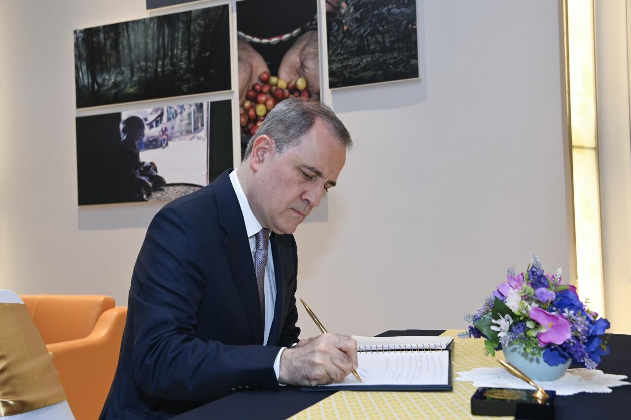 Азербайджан и Таиланд обсудили перспективы двусторонних отношений