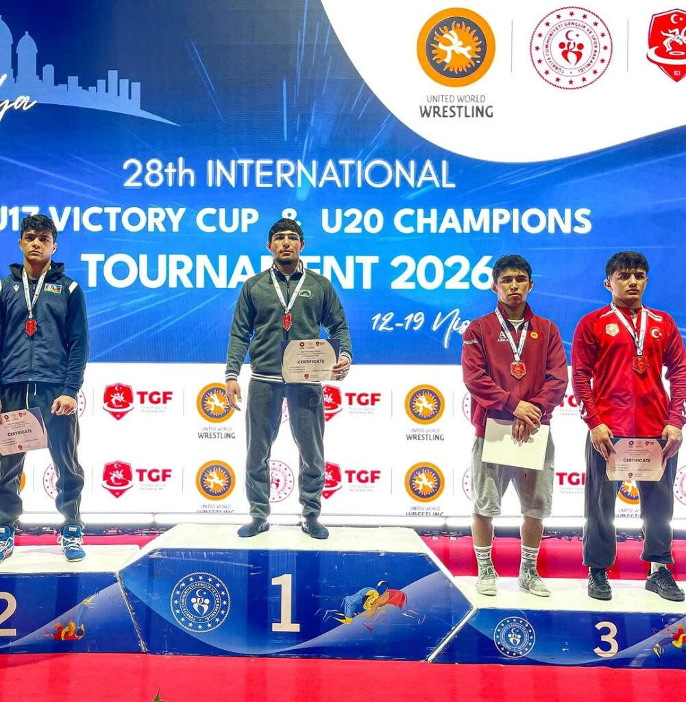 Азербайджанские борцы завоевали золотые медали на турнире в Турции