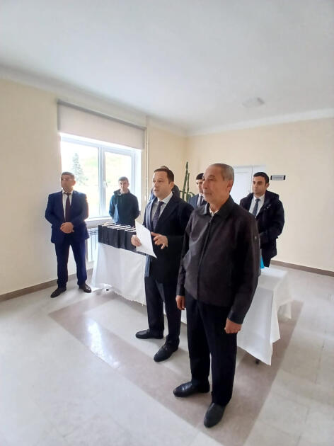 В поселок Гырмызы Базар прибыла очередная группа бывших вынужденных переселенцев