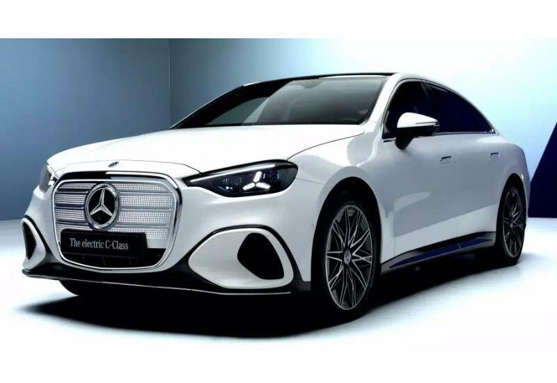 Mercedes представила новый электромобиль с светящейся решеткой