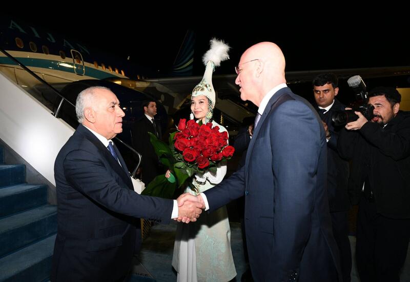 Али Асадов отправился в Казахстан