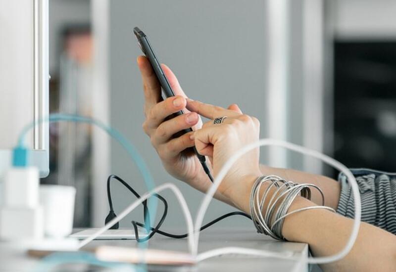 Деградацию смартфонов объяснили