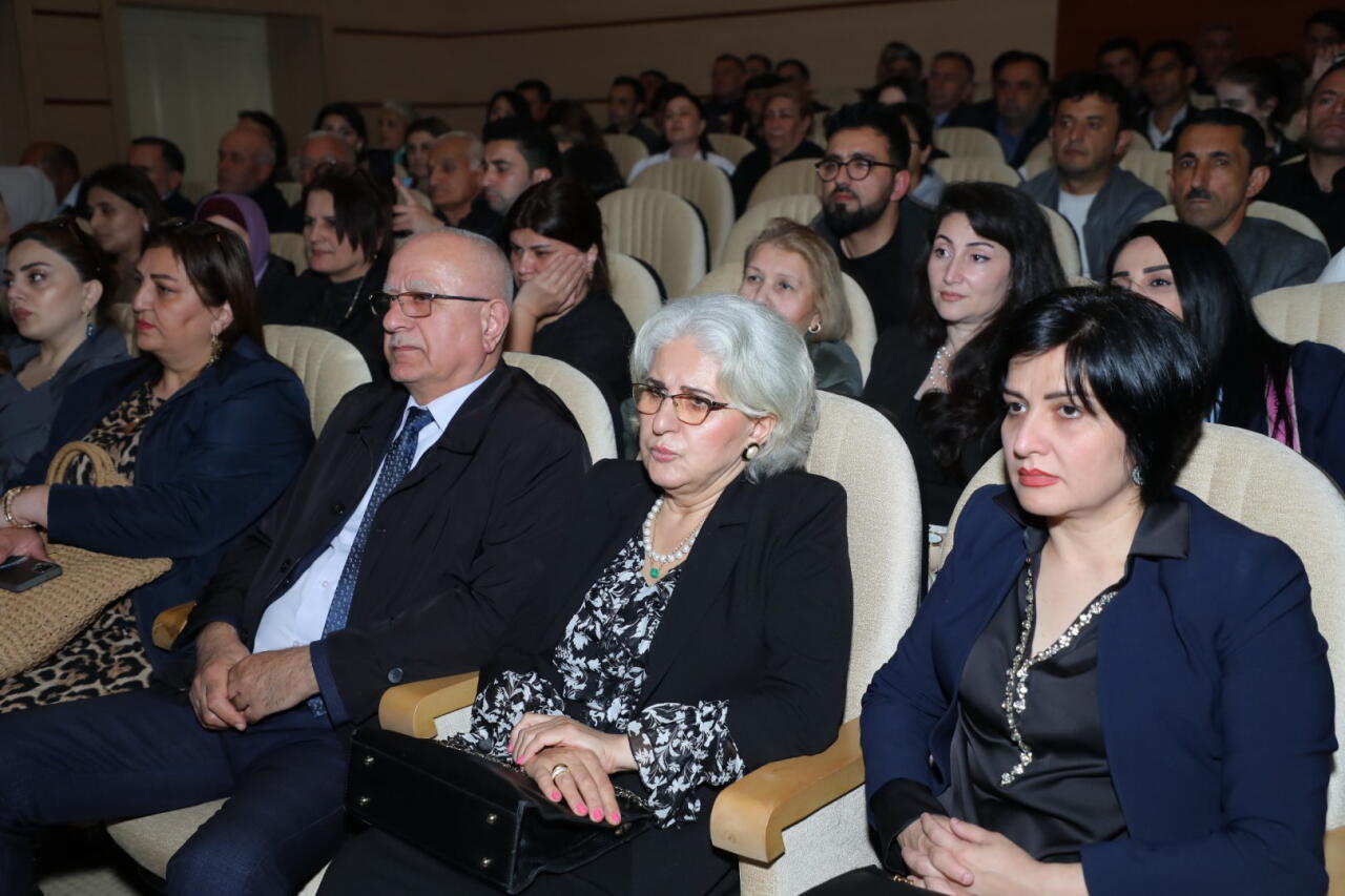 Гастрольный концерт Театра песни имени Рашида Бейбутова в Лянкяране вызвал большой интерес зрителей