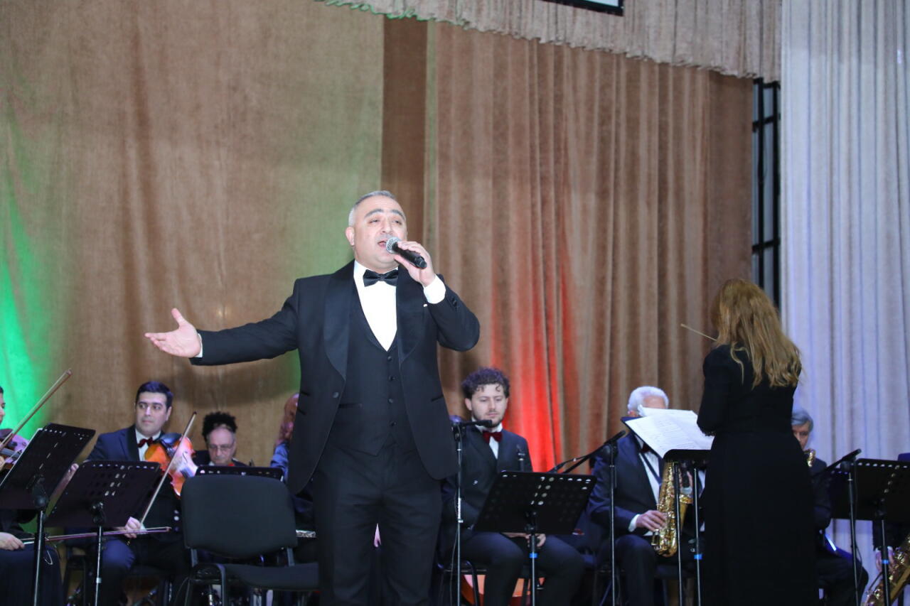 Гастрольный концерт Театра песни имени Рашида Бейбутова в Лянкяране вызвал большой интерес зрителей