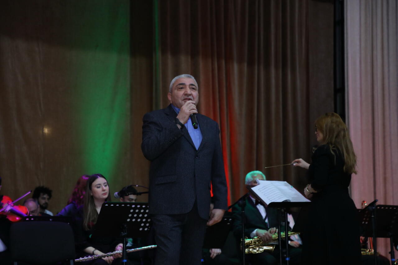 Гастрольный концерт Театра песни имени Рашида Бейбутова в Лянкяране вызвал большой интерес зрителей