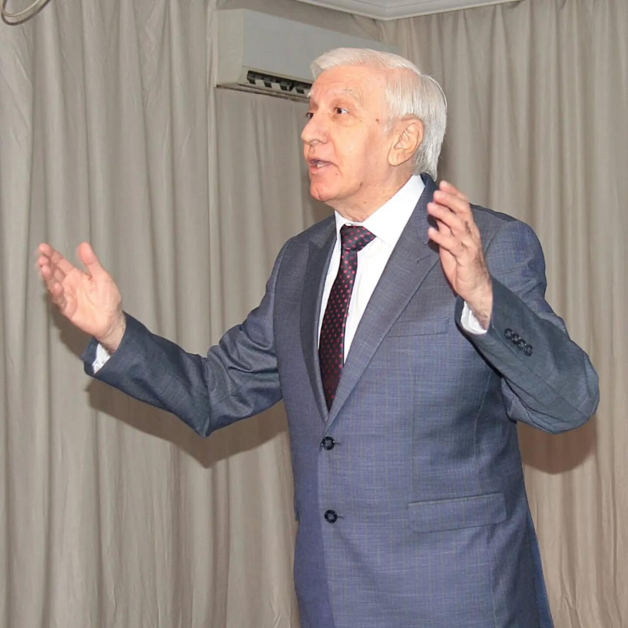 Деятели культуры Азербайджана отметили 110-летие выдающейся актрисы Насибы Зейналовой