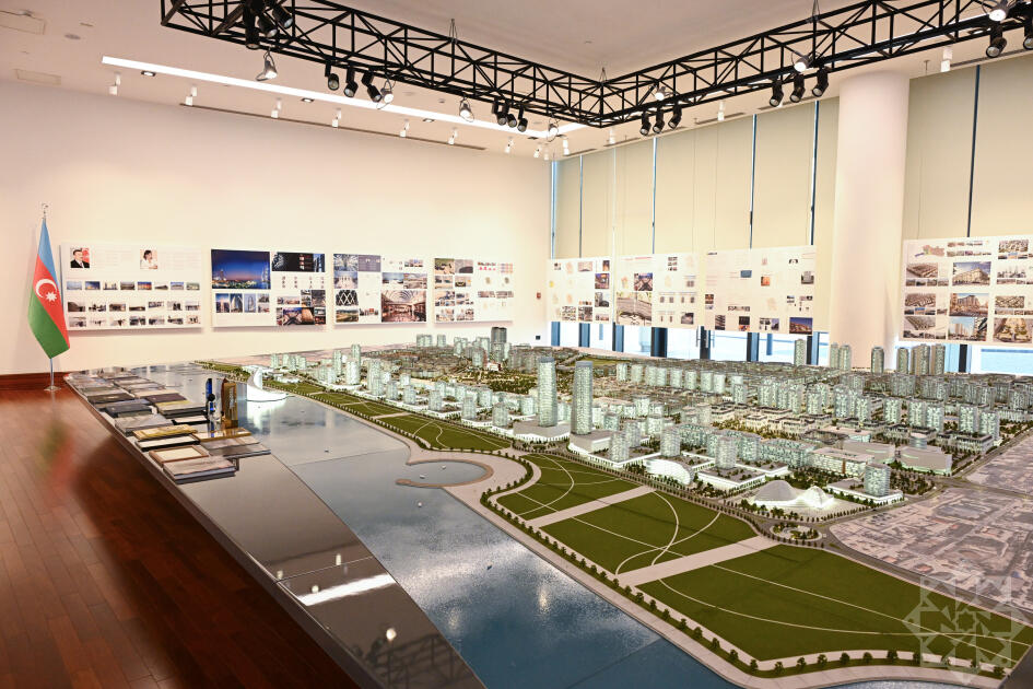 Президент Латвии Эдгарс Ринкевичс посетил «Баку Белый город»