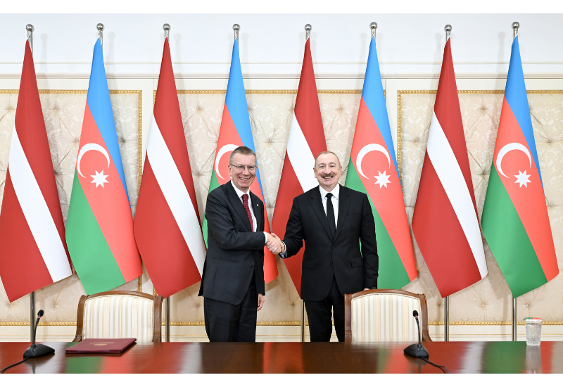 Президент Латвии поблагодарил Президента Ильхама Алиева