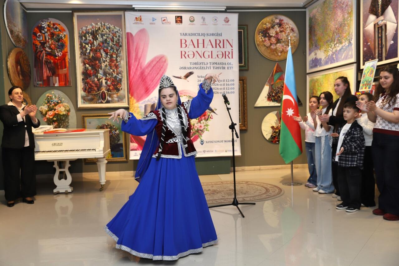 В Баку прошел двухдневный арт-марафон "Соприкоснись с природой, передай ее загадочную красоту!"