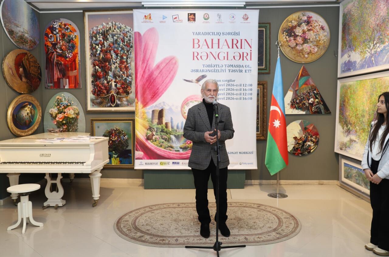 В Баку прошел двухдневный арт-марафон "Соприкоснись с природой, передай ее загадочную красоту!"