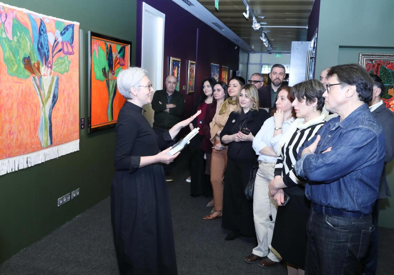 Цифра, свет, искусство: как технологии оживляют историю Азербайджана