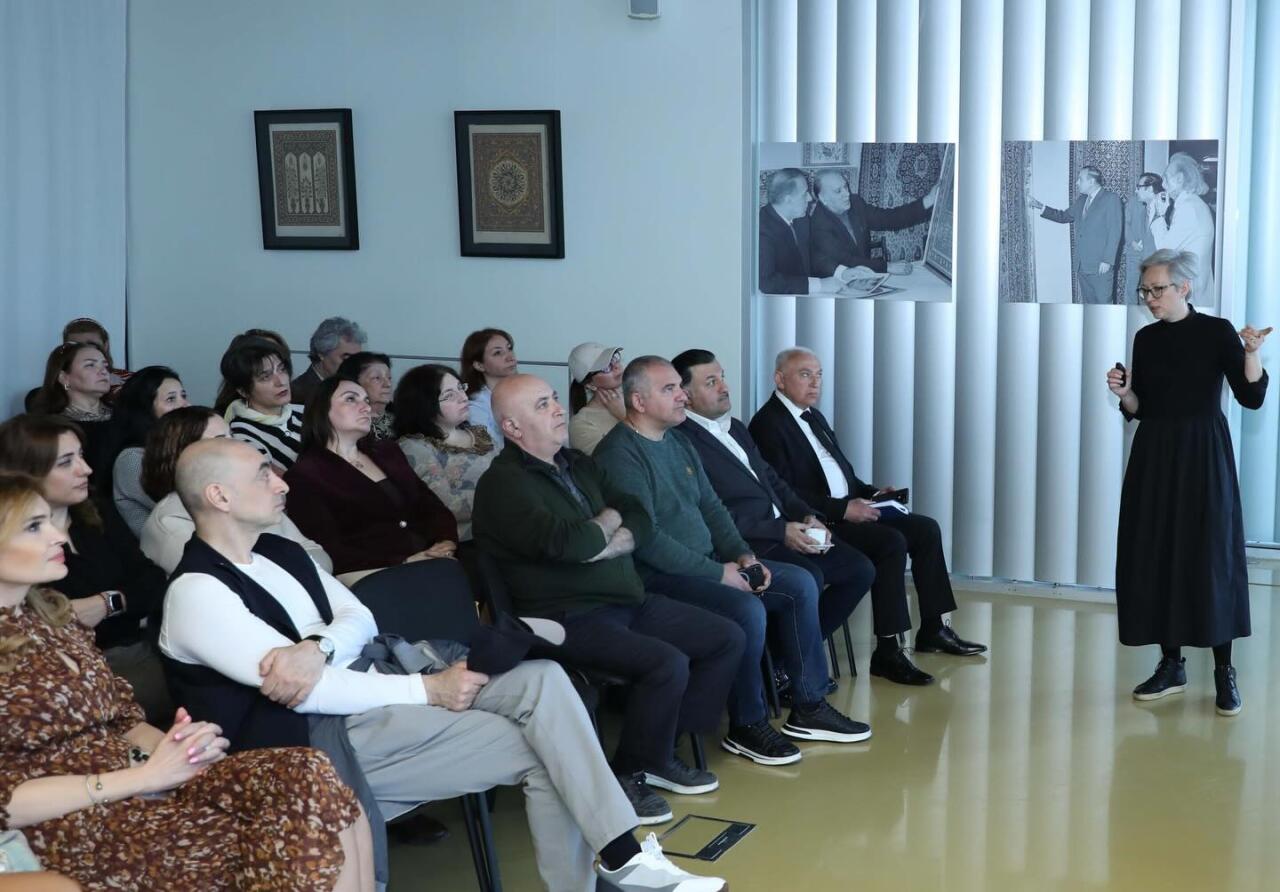 Цифра, свет, искусство: как технологии оживляют историю Азербайджана