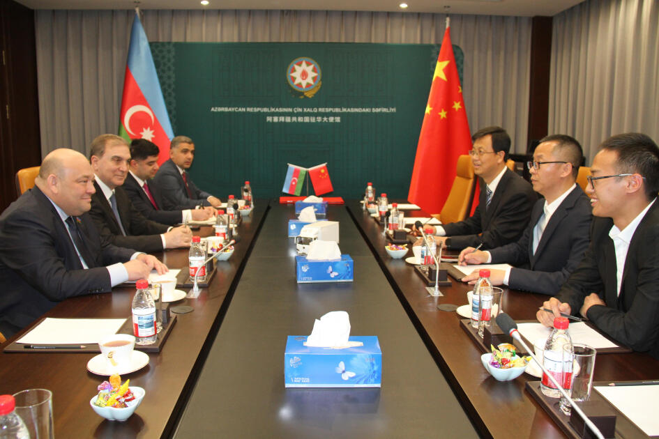 Gəncə avtomobil zavodu İB-i iki böyük Çin şirkəti ilə əməkdaşlıq sazişi imzaladı