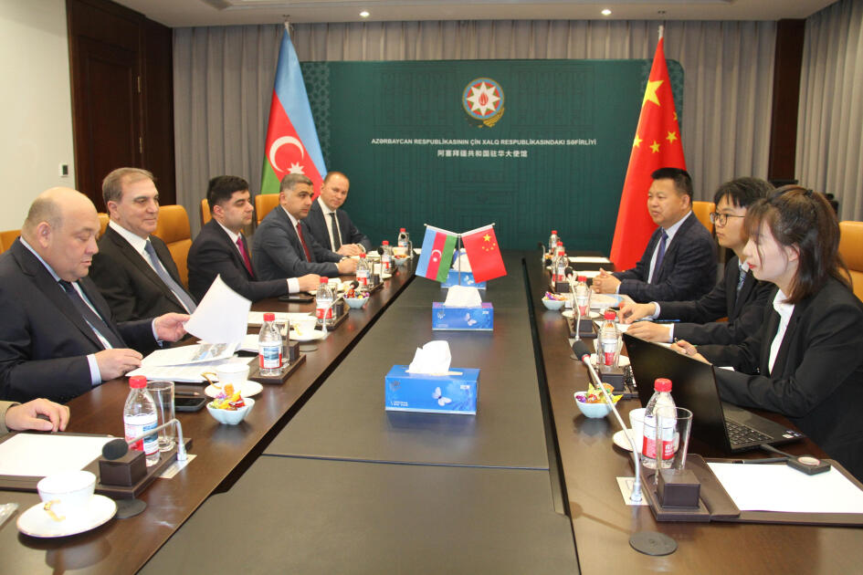 Gəncə avtomobil zavodu İB-i iki böyük Çin şirkəti ilə əməkdaşlıq sazişi imzaladı