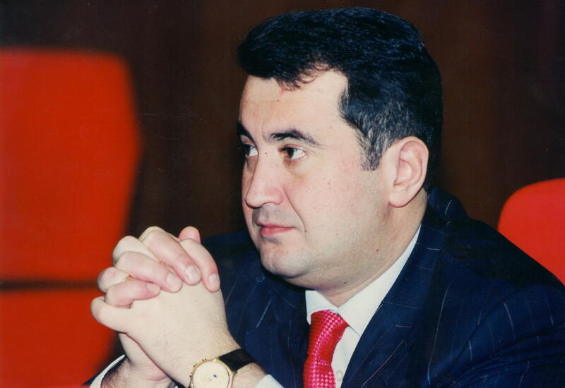 Если звезды зажигают, значит, это кому-нибудь нужно?