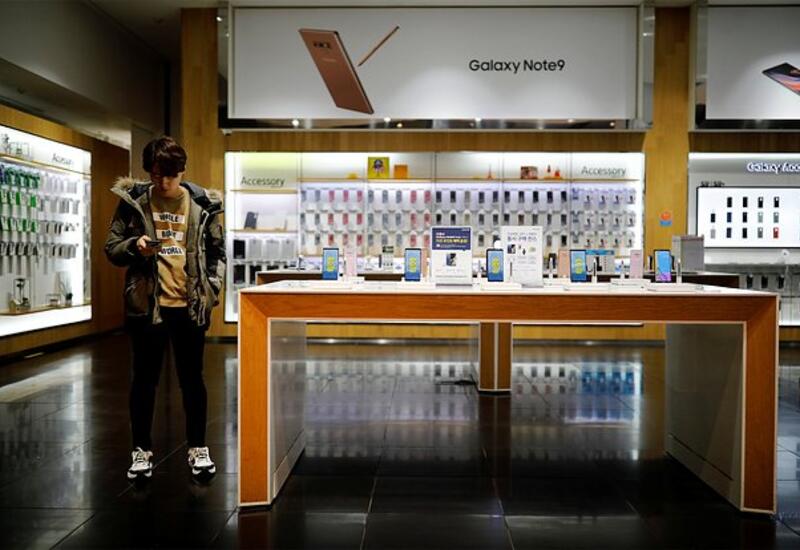 Старые смартфоны Samsung оказались дороже новых