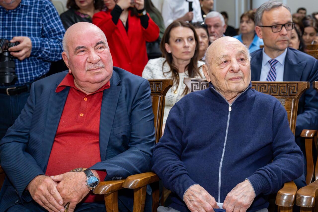 Лица, пейзажи, судьбы - палитра эпохи Джахангира Рустамова в реальности и вдохновении