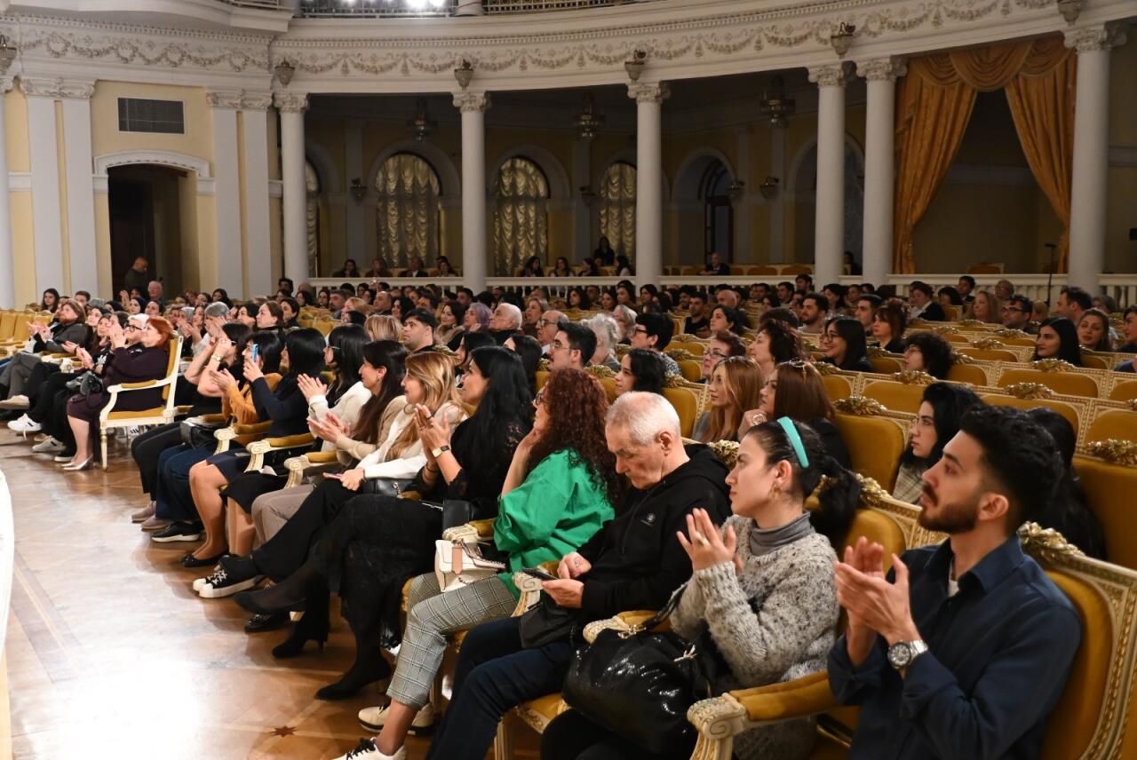 Шесть десятилетий в унисон - юбилей одного из лучших коллективов Азербайджана