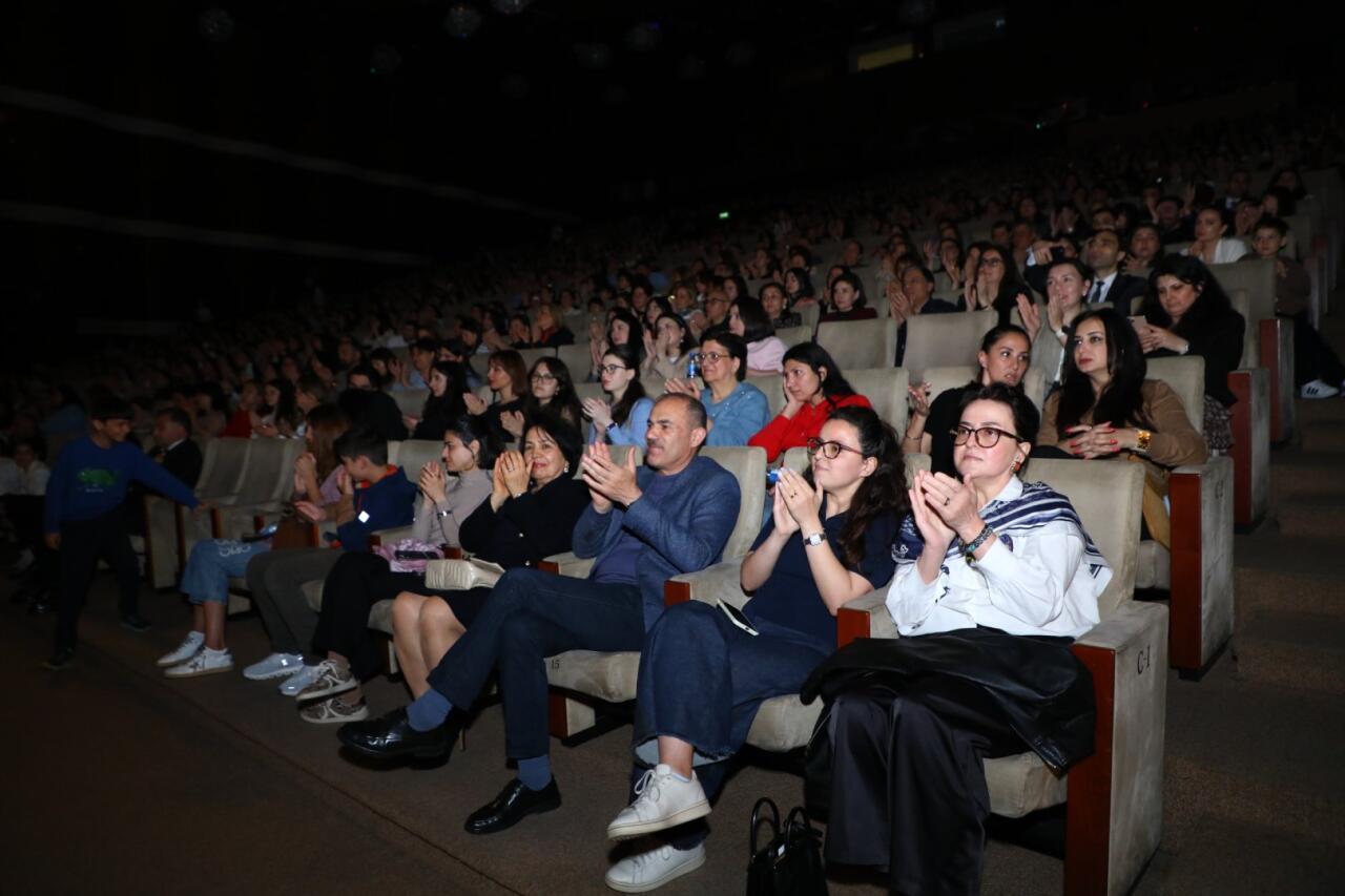 Белый лебедь, черная тайна - между светом и тьмой в Баку