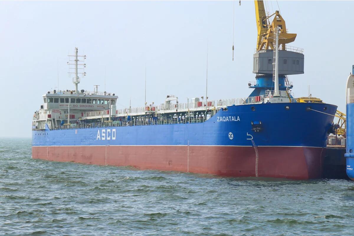 Пять судов, принадлежащих Азербайджану, исключены из санкционного списка ЕC