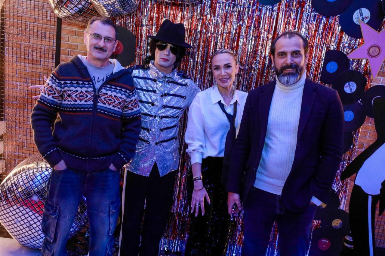 В Баку появился портал в эпоху поп-короля Майкла Джексона: