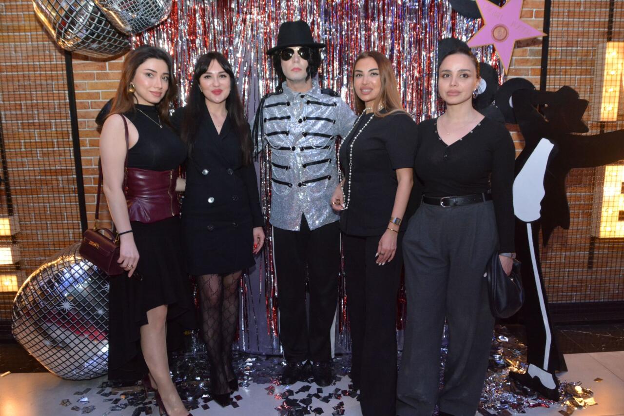 В Баку появился портал в эпоху поп-короля Майкла Джексона: