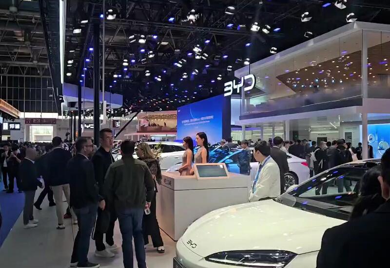 Автомобильная выставка открылась в Пекине