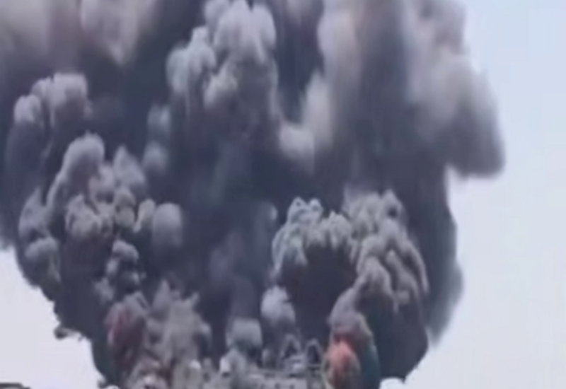 Крупный пожар на химзаводе в Индии