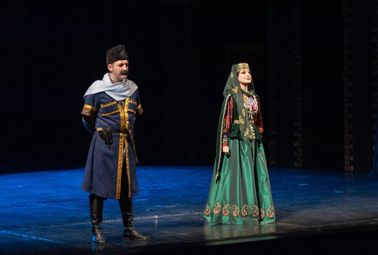 Малейка Асадова отметила юбилей в образе дочери последнего Карабахского хана