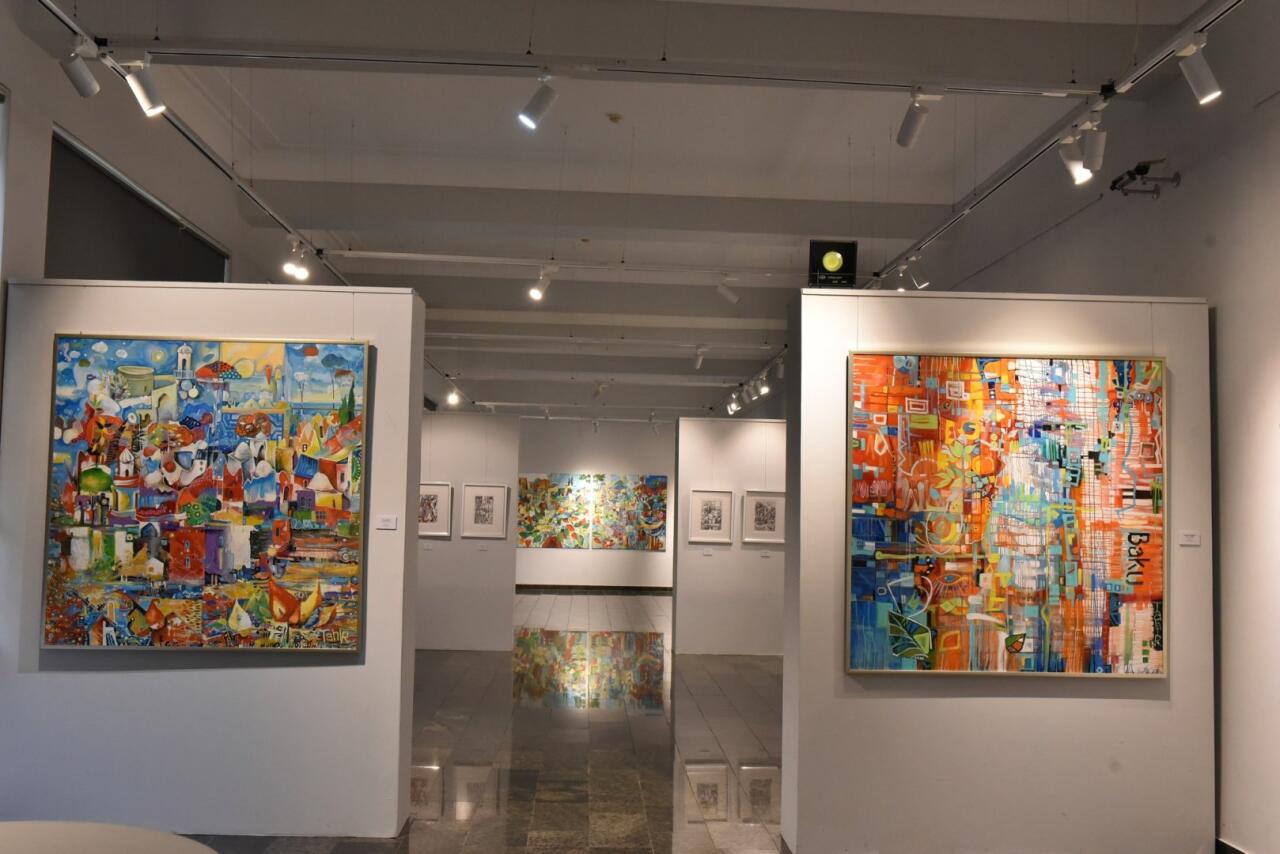 В Баку открылась персональная выставка художника Таира Шихалиева